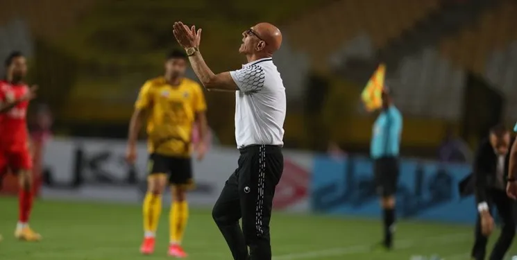 مرزبان: سپاهان باید رفتار قهرمانانه داشته باشد