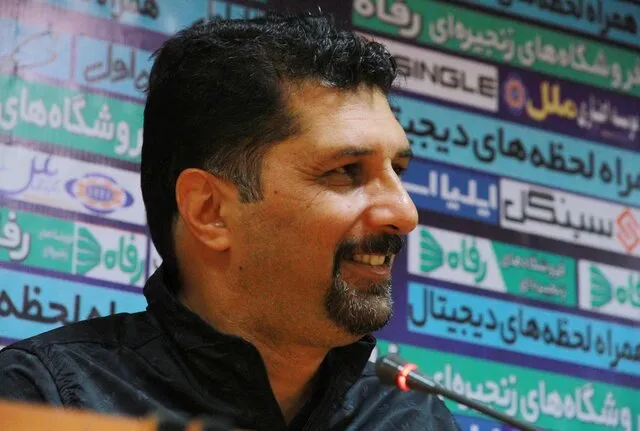 واکنش سرمربی پیکان به جاسوسی کردن از تیم ذوب‌آهن!