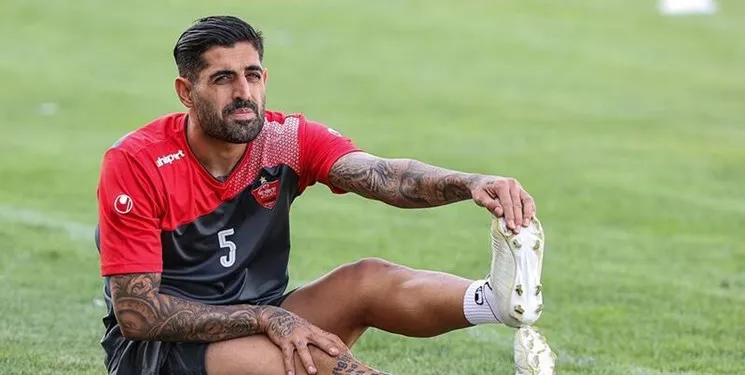 بازیکن خاطی پرسپولیس عذرخواهی کرد