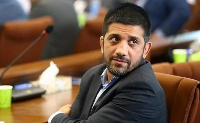 دبیر: مجمع بگوید برو، می روم دستشان را هم می بوسم