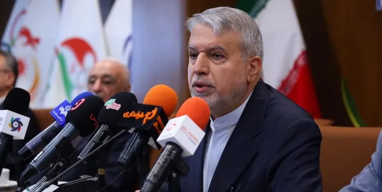 صالحی امیری: عزت و هویت کشورمان از خون شهداست