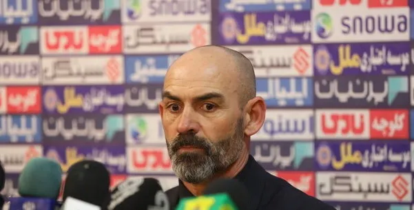 خمس: در زمین‌هایی بازی کردیم که گوسفند هم وارد آن نمی‌شود