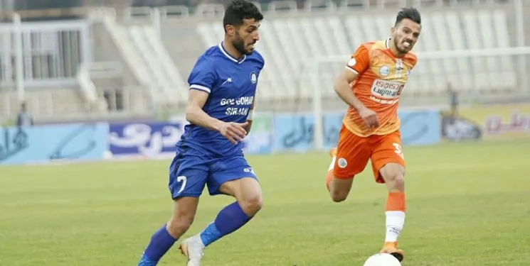 بازیکن گل‌گهر از بیمارستان مرخص شد