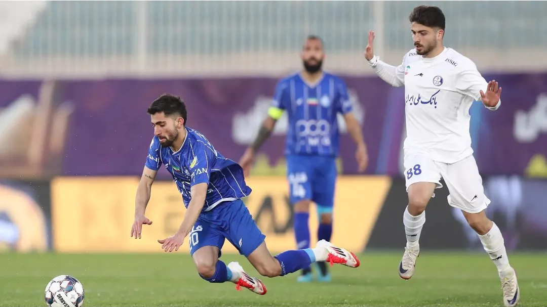 سبقت استقلال از پرسپولیس با شکست همنام خوزستانی