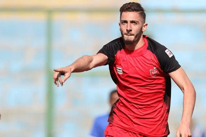مخالفت باشگاه پرسپولیس با انتقال گلزن دربی به تراکتور