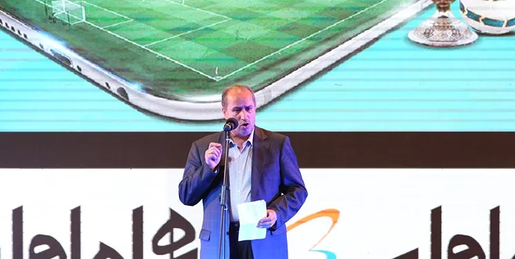 تاج:دستمان خالی تر از همیشه است اما با همین دستان کارهای مهمی کردیم