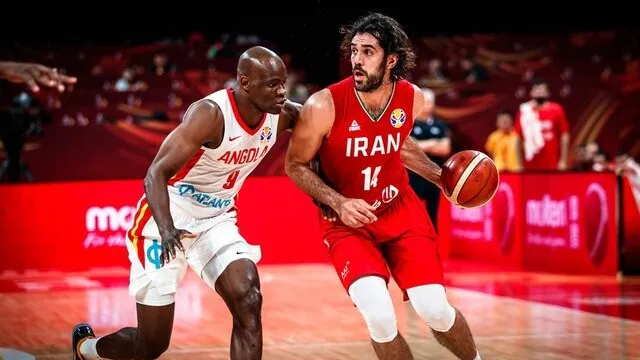 صمد نیکخواه بهرامی بهترین بازیکن دیدار ایران با آنگولا