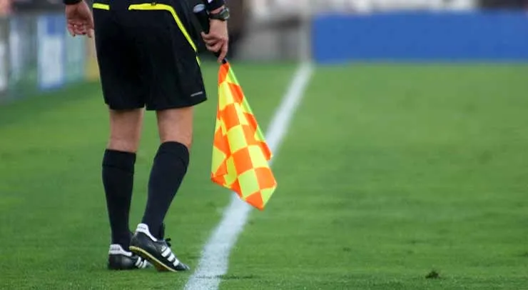 VAR ابتدا در بازی لیگ یک تست می‌شود