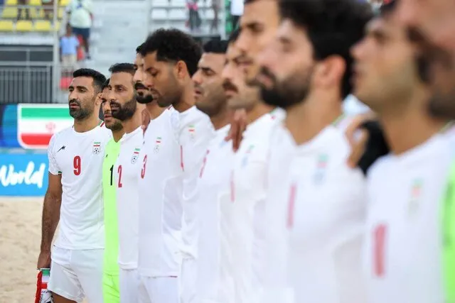 تیم ملی فوتبال ساحلی جنگ صدرنشینی را باخت