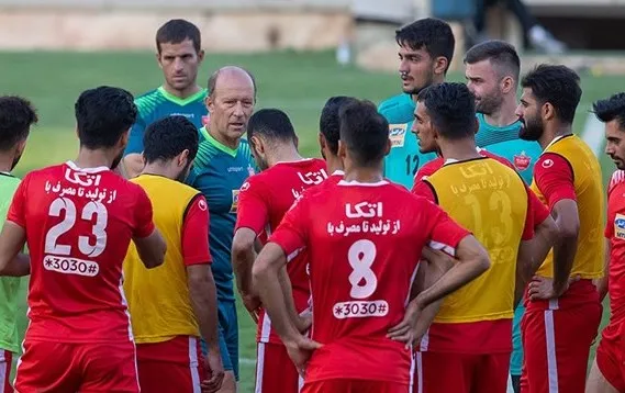 تمرینات پرسپولیس بعد از برگزاری هفته دهم تعطیل می‌شود