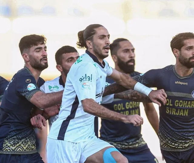 تساوی گل گهر و استقلال در دیداری سرد