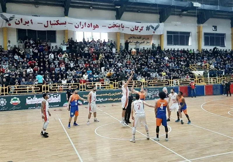 لیگ برتر بسکتبال/ پیروزی آویژه صنعت در حضور اسکوچیچ