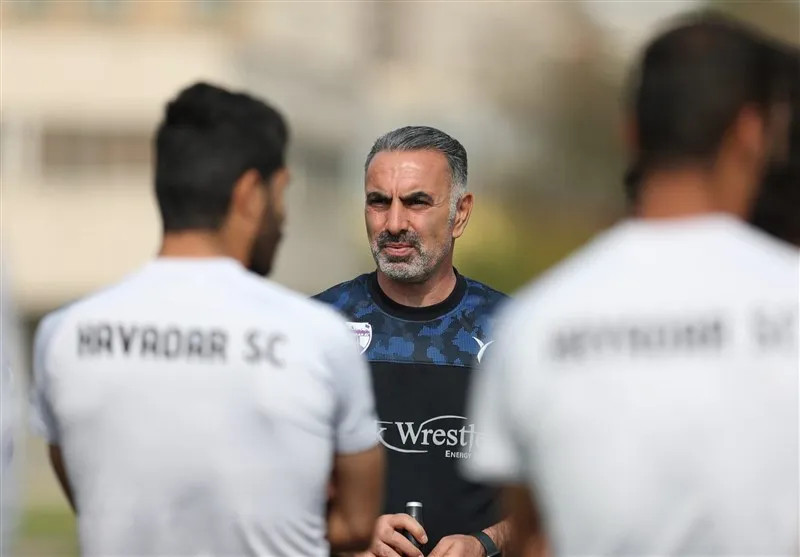محمود فکری: شنیدم داور بازی فردا پرسپولیسی است!