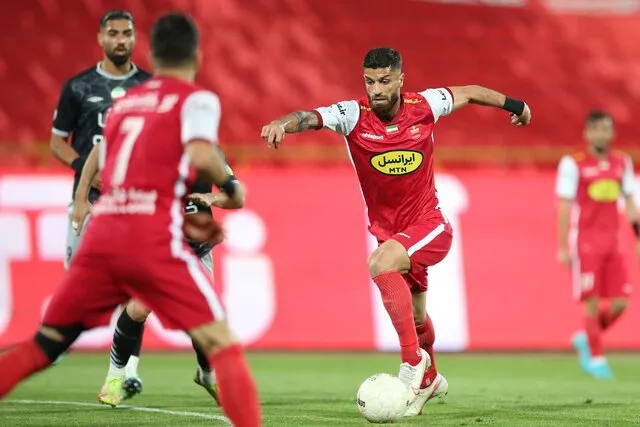 نظام وظیفه: هافبک پرسپولیس از شهریور ماه سرباز است
