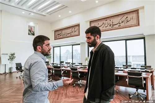 دبیر: برای گرفتن حق باید فریاد بزنم