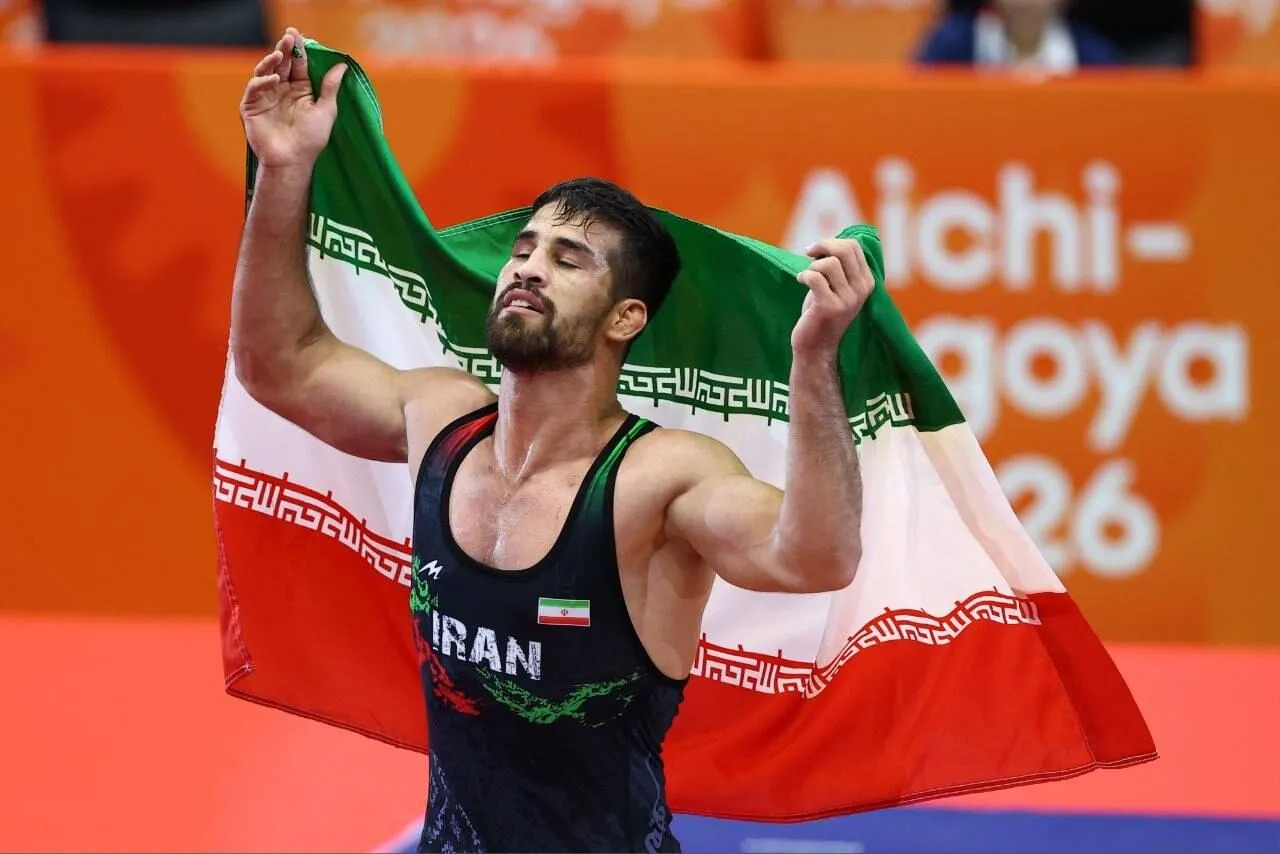 طلایی شدن یونس امامی با غلبه بر قهرمان جهان