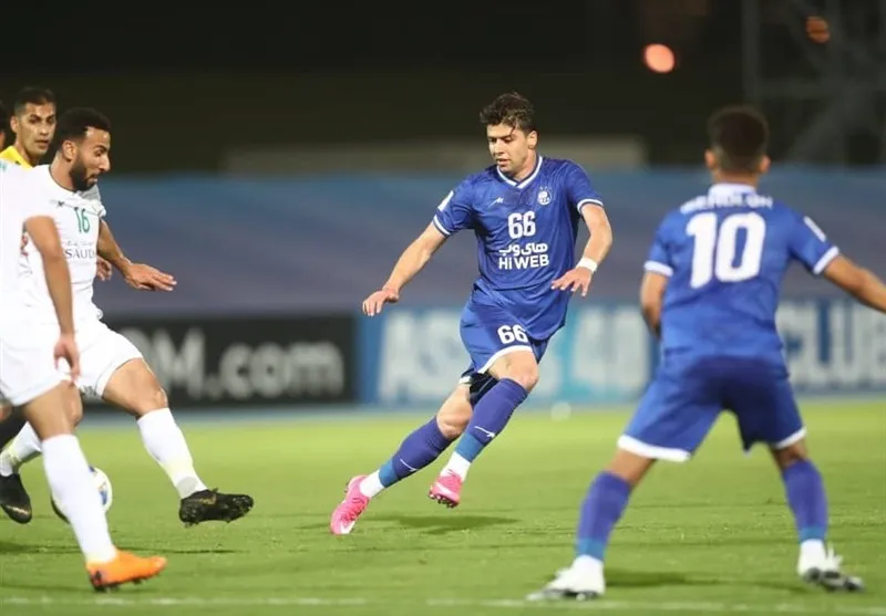 اعلام لیست ۲۵ نفره استقلال برای دیدار با الهلال با یک فسخ کننده